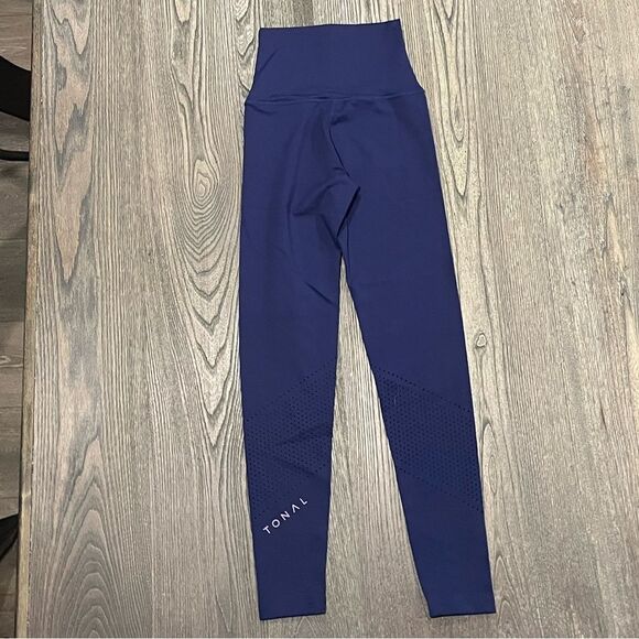 NWT Tonal Leggings High Waist Perforated Panel Pull-On Workout Pants Blue XS - Picture 2 of 8
